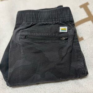 Vuori Camo Pants